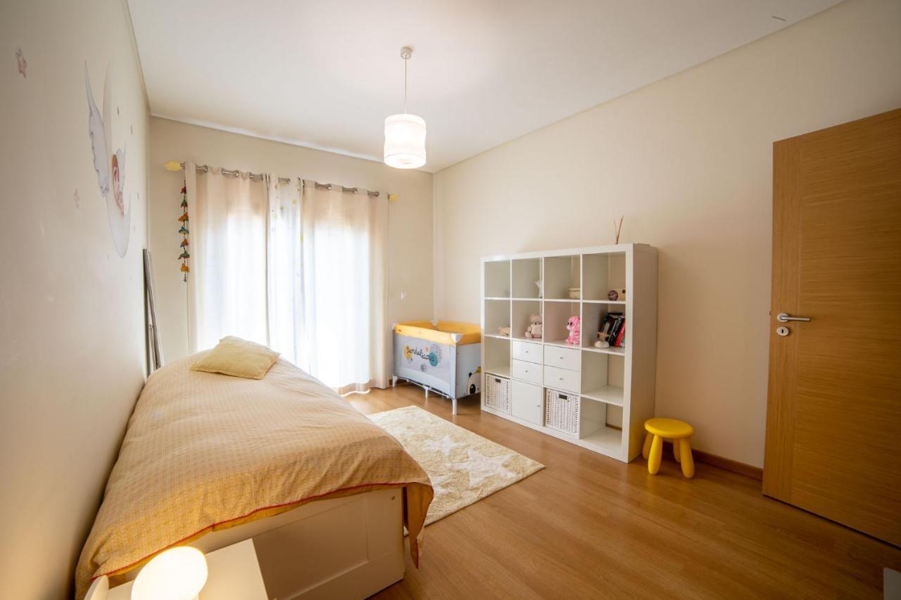 Lovely Apartment Near Airport And Nations Park, With Garage Loures Exterior photo